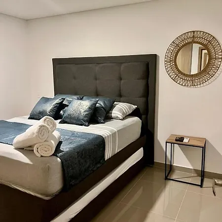Apartamento Apartamento Tres Habitaciones, Edificio Montu, Playas De Marbella, *