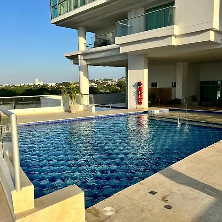 Apartamento Tres Habitaciones, Edificio Montu, Playas De Marbella, Apartamento *