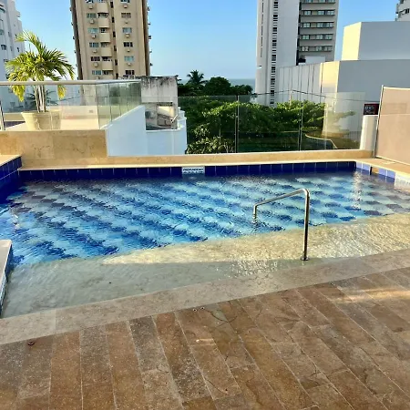 Apartamento Tres Habitaciones, Edificio Montu, Playas De Marbella,