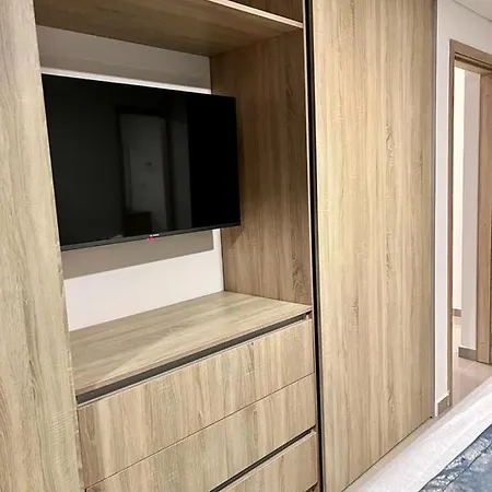 Apartamento Tres Habitaciones, Edificio Montu, Playas De Marbella, * Cartagena